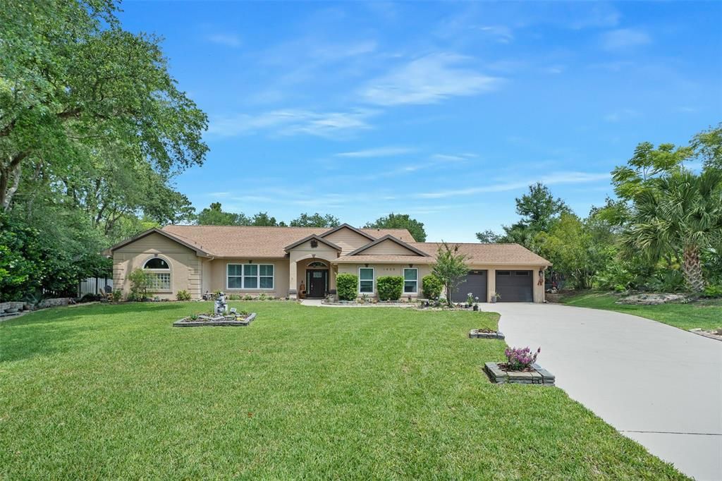 Active With Contract: $580,000 (3 beds, 2 baths, 2864 Square Feet)