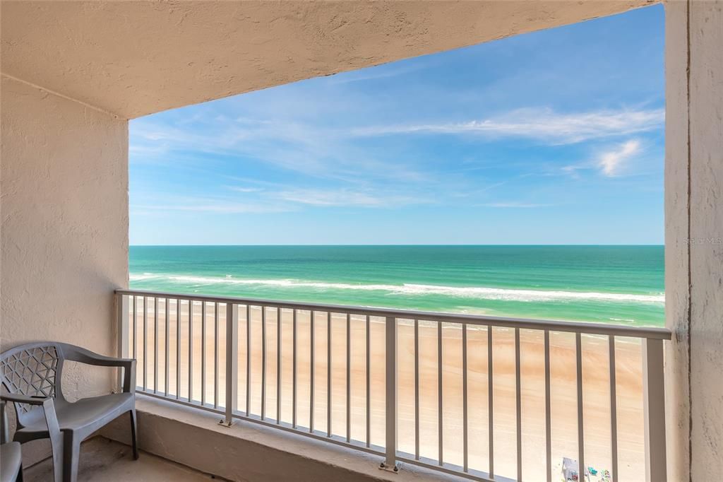 For Sale: $438,800 (2 beds, 2 baths, 885 Square Feet)