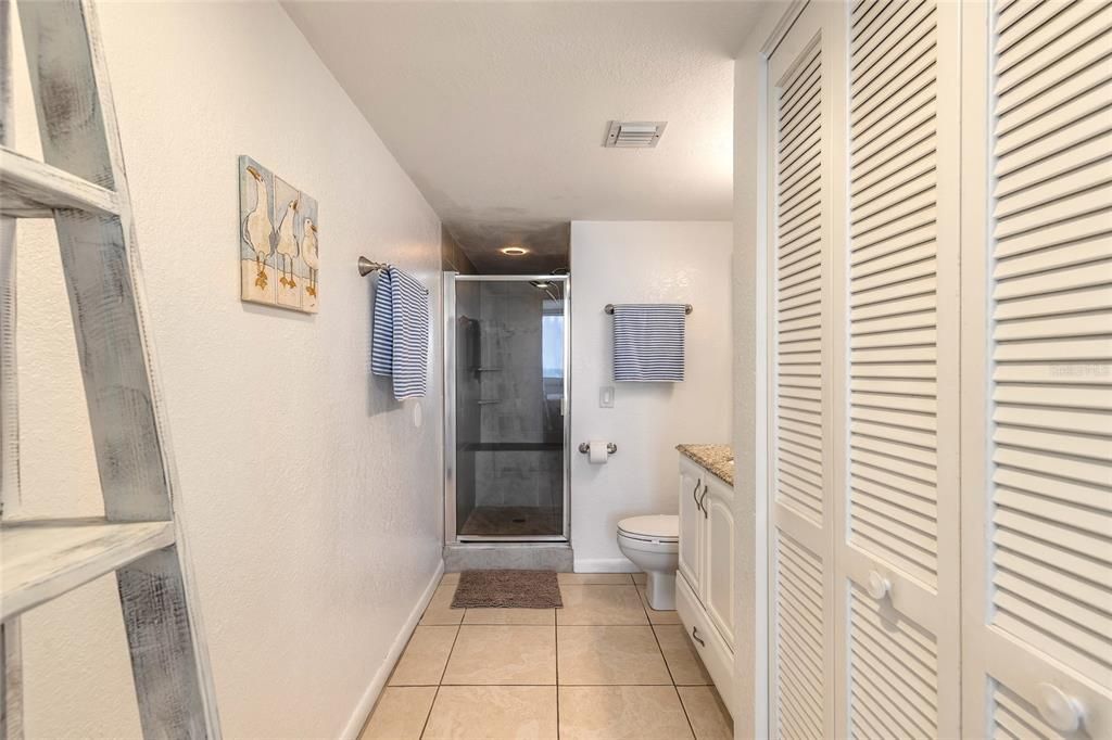 For Sale: $438,800 (2 beds, 2 baths, 885 Square Feet)