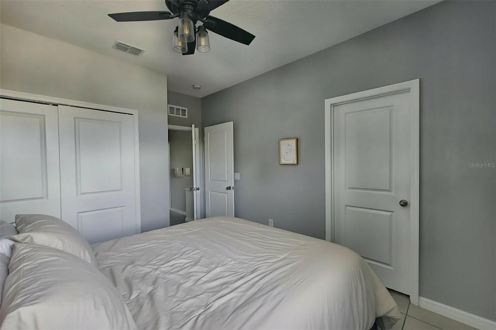 For Rent: $3,500 (4 beds, 3 baths, 2364 Square Feet)