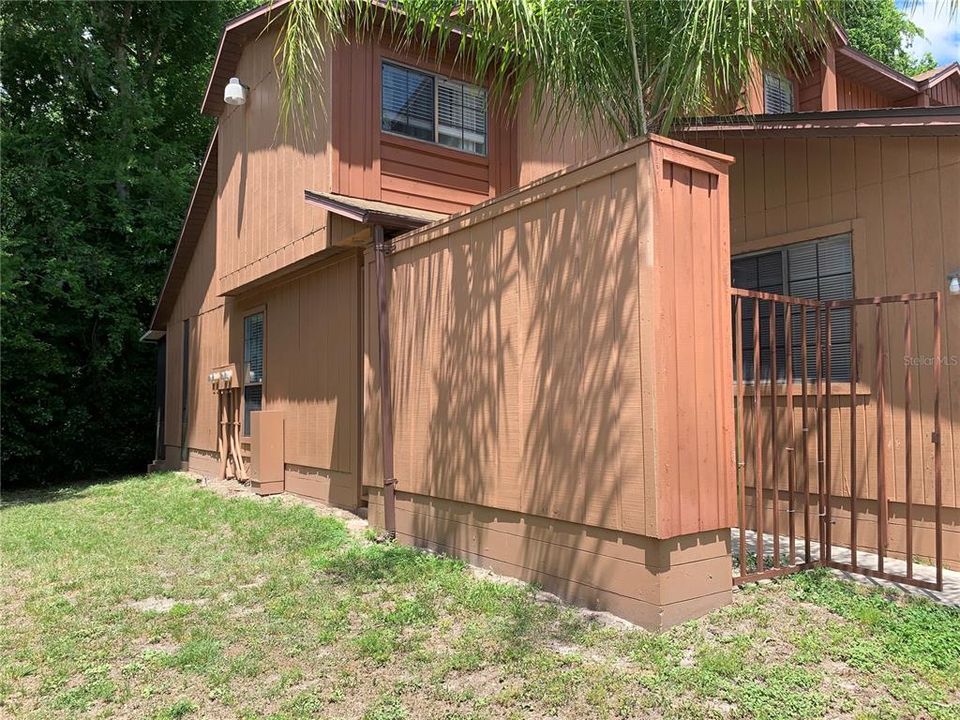 For Rent: $1,600 (2 beds, 2 baths, 1106 Square Feet)