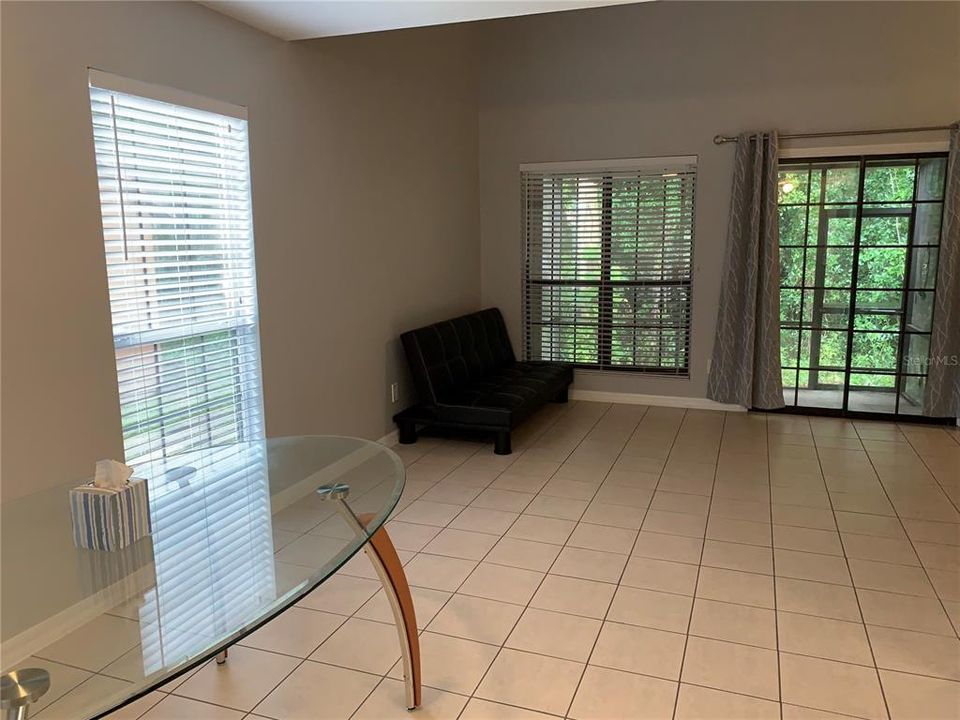 For Rent: $1,600 (2 beds, 2 baths, 1106 Square Feet)