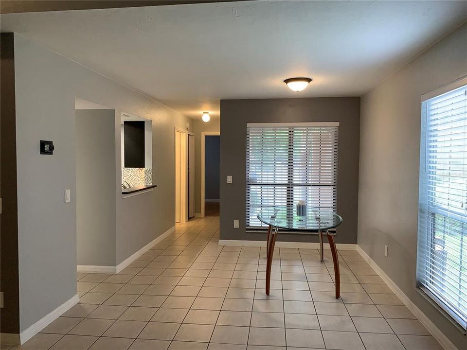For Rent: $1,600 (2 beds, 2 baths, 1106 Square Feet)
