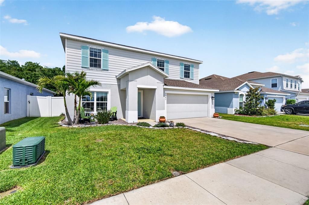 For Sale: $525,000 (4 beds, 2 baths, 2348 Square Feet)
