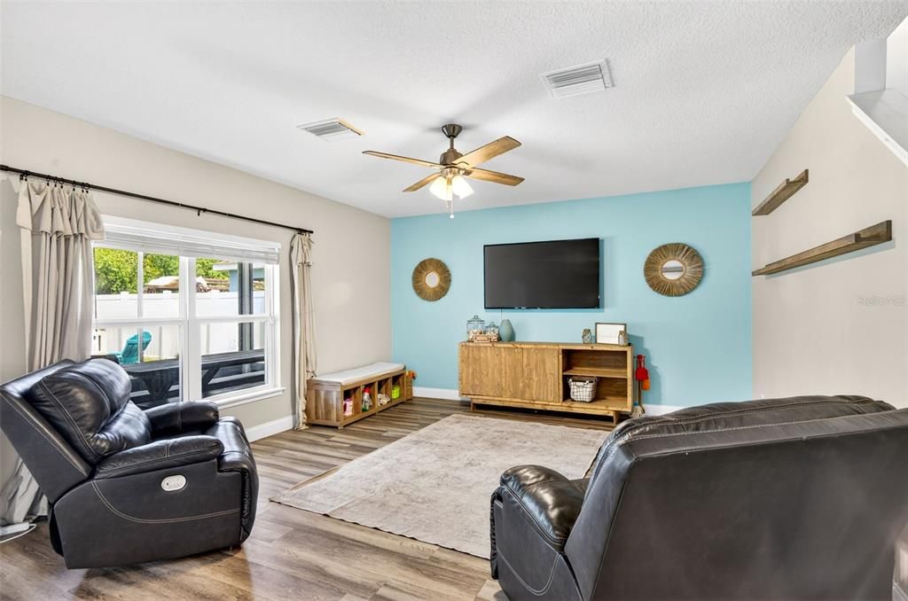 For Sale: $525,000 (4 beds, 2 baths, 2348 Square Feet)