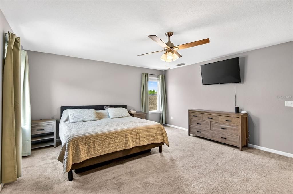 For Sale: $525,000 (4 beds, 2 baths, 2348 Square Feet)