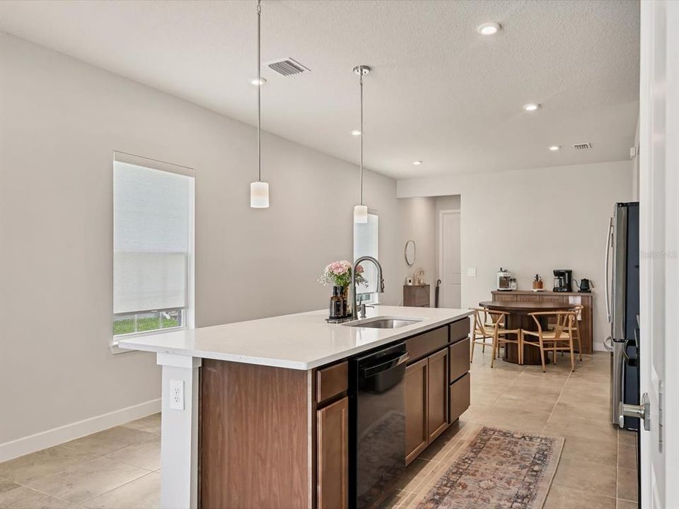 Active With Contract: $2,850 (3 beds, 2 baths, 1501 Square Feet)