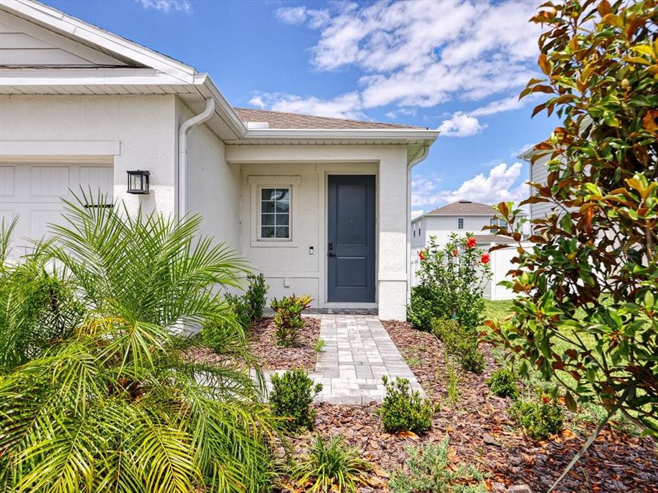 Active With Contract: $2,850 (3 beds, 2 baths, 1501 Square Feet)