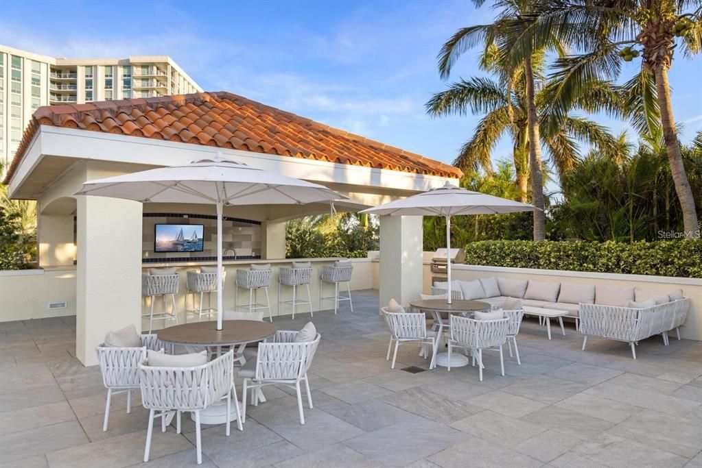 For Sale: $2,875,000 (4 beds, 4 baths, 3751 Square Feet)