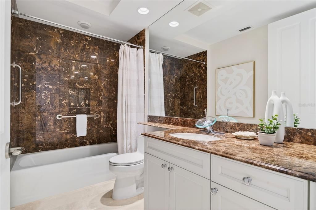 For Sale: $2,875,000 (4 beds, 4 baths, 3751 Square Feet)