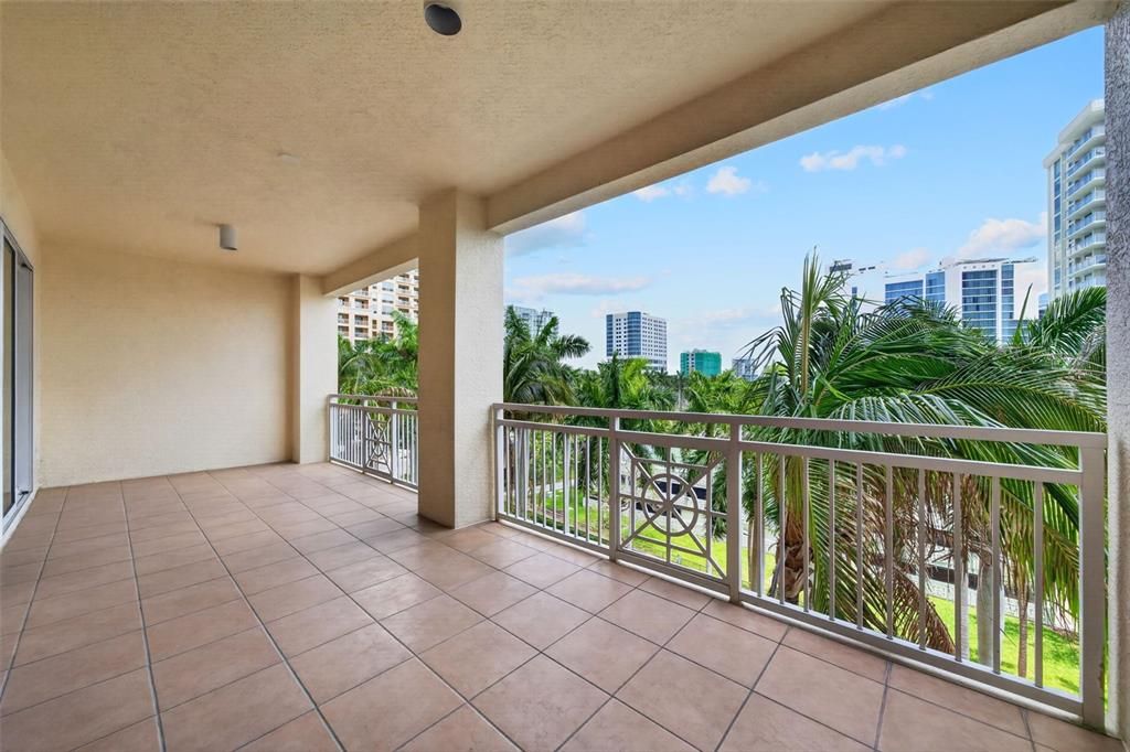 For Sale: $2,875,000 (4 beds, 4 baths, 3751 Square Feet)