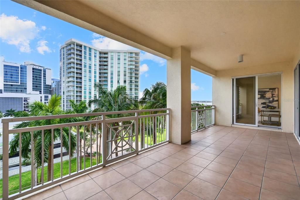 For Sale: $2,875,000 (4 beds, 4 baths, 3751 Square Feet)