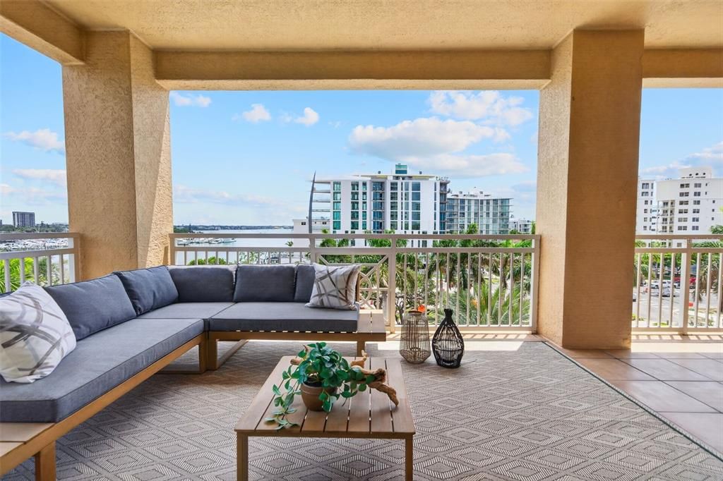 For Sale: $2,875,000 (4 beds, 4 baths, 3751 Square Feet)