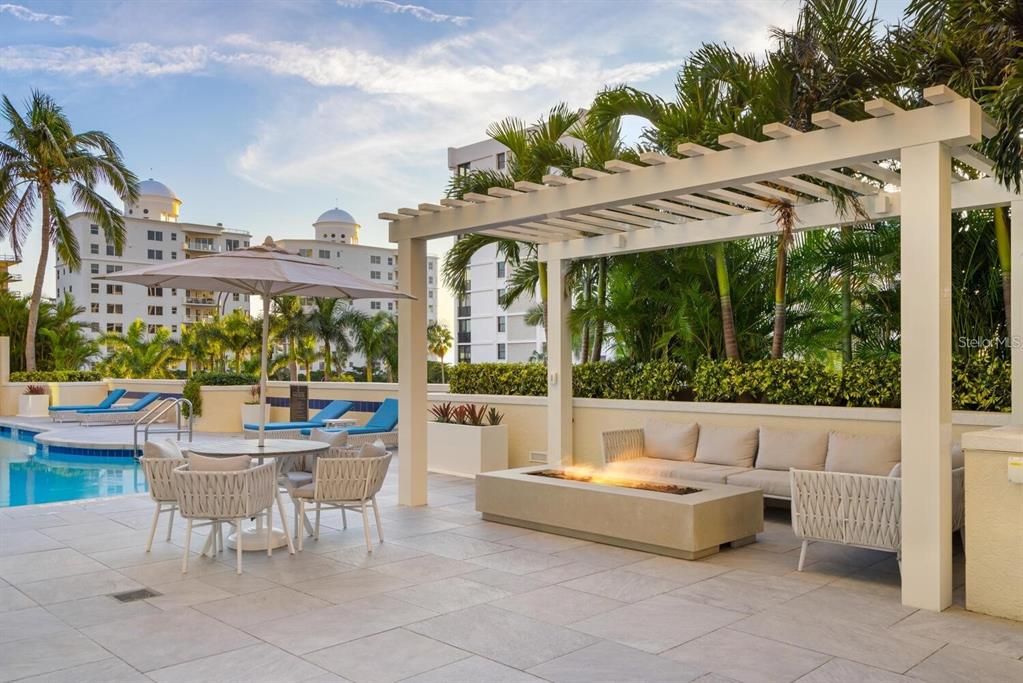 For Sale: $2,875,000 (4 beds, 4 baths, 3751 Square Feet)