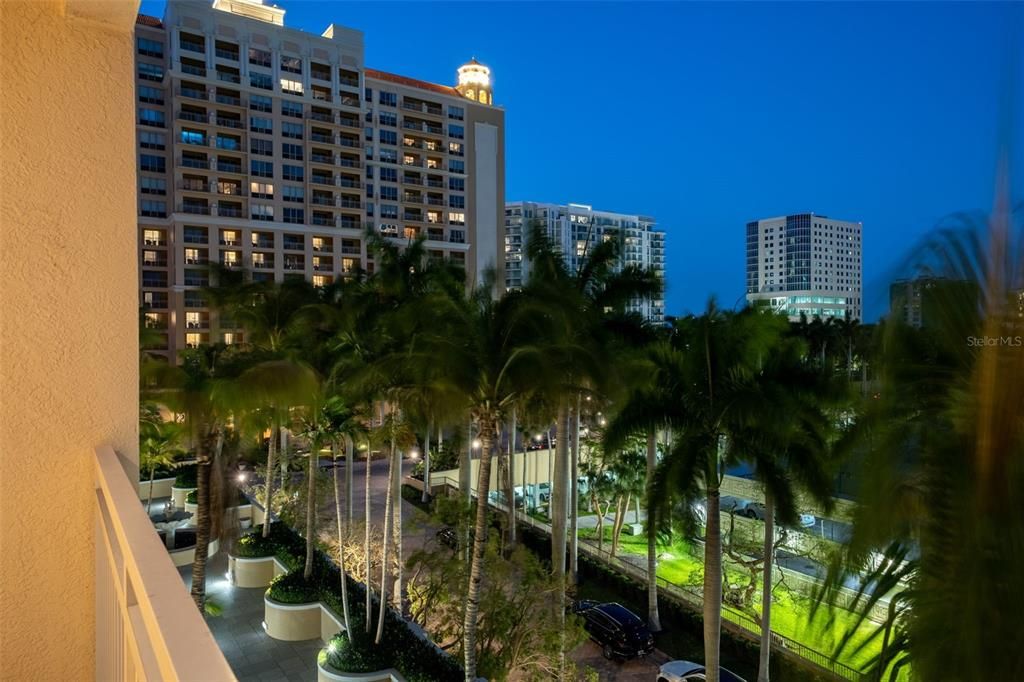 For Sale: $2,875,000 (4 beds, 4 baths, 3751 Square Feet)