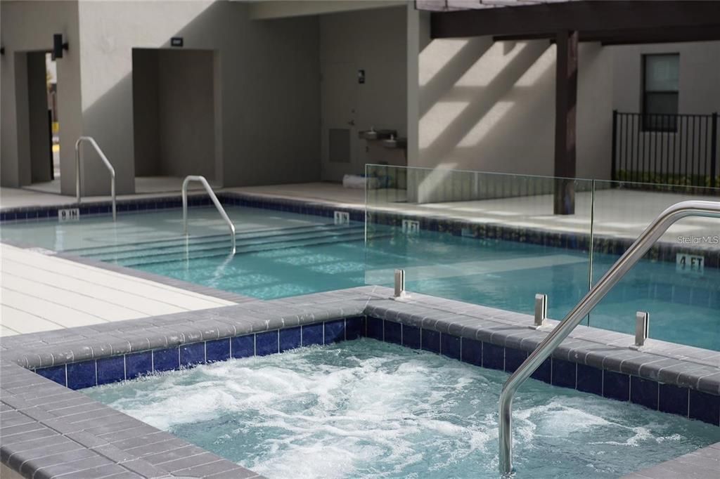 For Rent: $2,290 (4 beds, 3 baths, 1721 Square Feet)