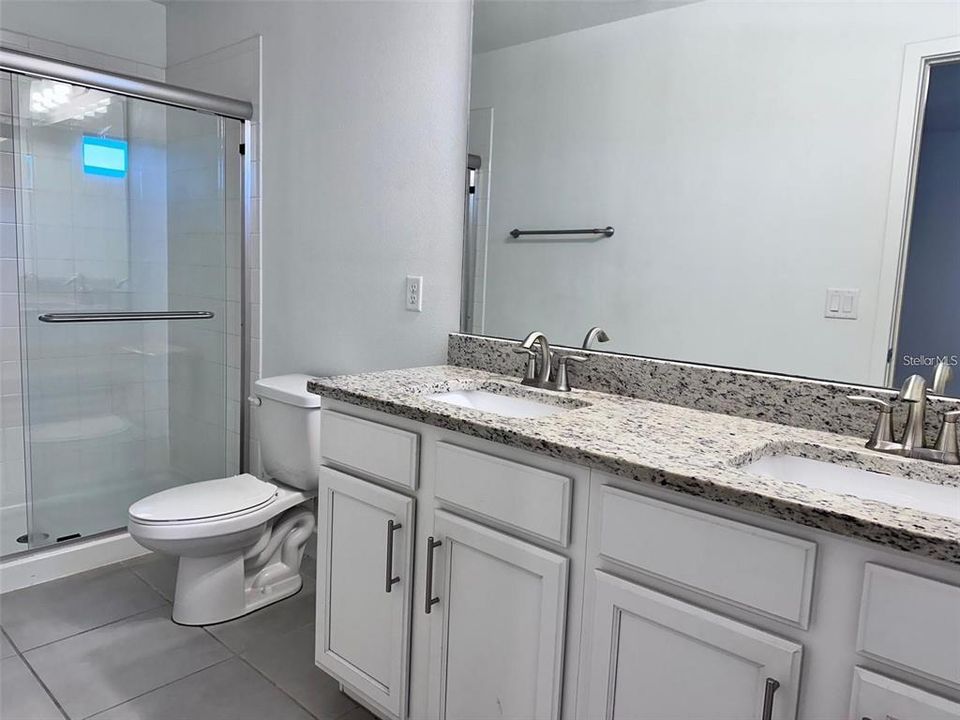 For Rent: $2,290 (4 beds, 3 baths, 1721 Square Feet)