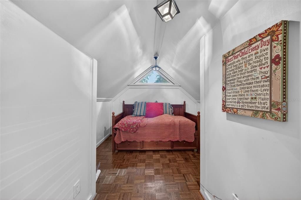 For Sale: $1,600,000 (5 beds, 3 baths, 3396 Square Feet)