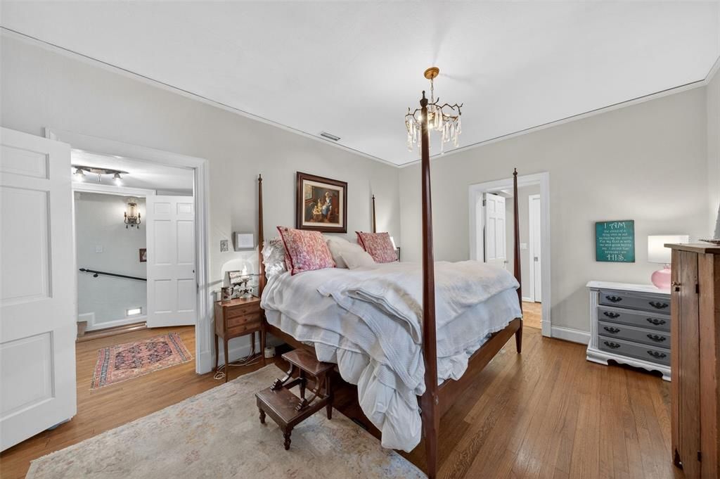For Sale: $1,600,000 (5 beds, 3 baths, 3396 Square Feet)