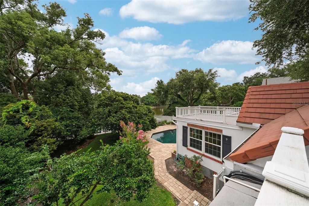 For Sale: $1,600,000 (5 beds, 3 baths, 3396 Square Feet)