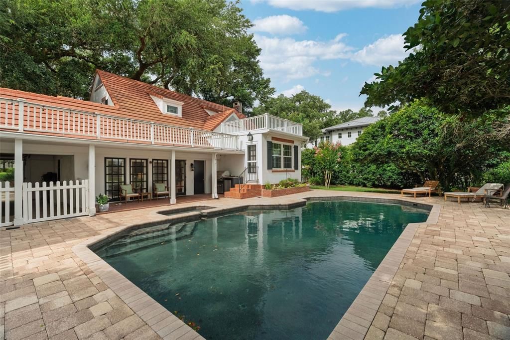 For Sale: $1,600,000 (5 beds, 3 baths, 3396 Square Feet)
