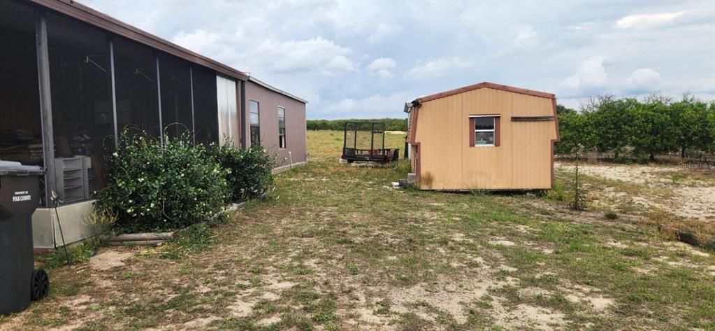 For Sale: $179,999 (2 beds, 2 baths, 924 Square Feet)