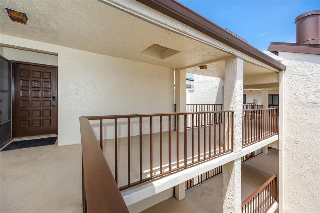 For Sale: $159,995 (2 beds, 1 baths, 857 Square Feet)