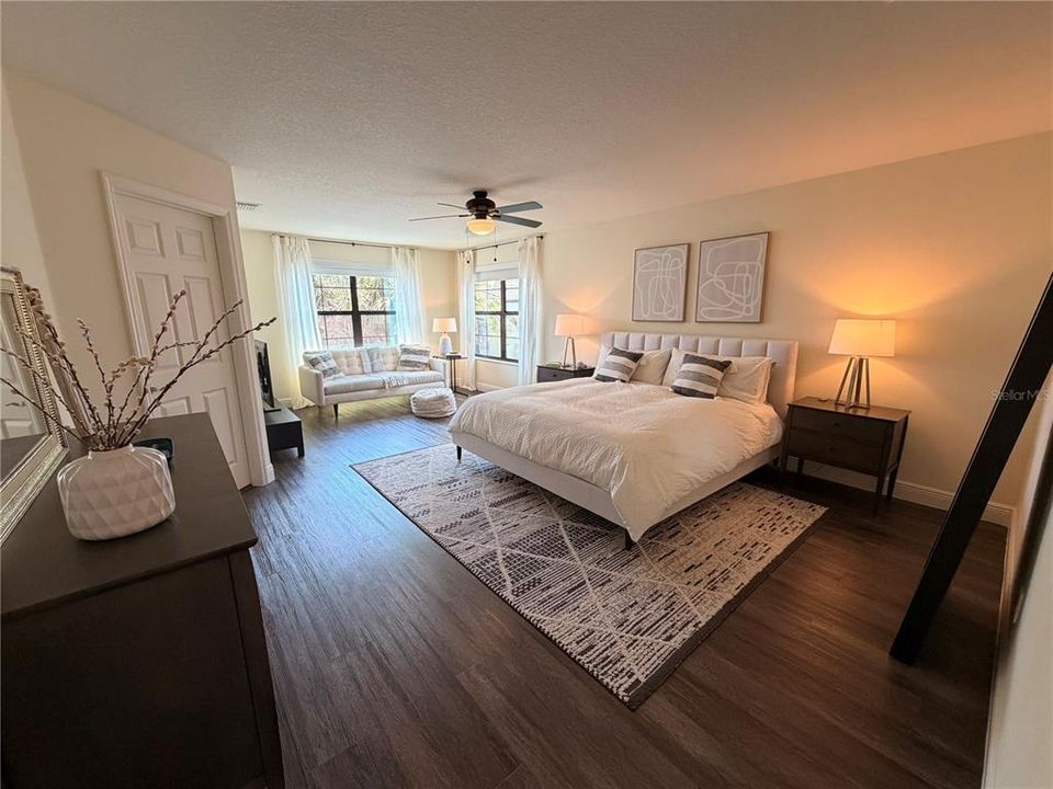 For Rent: $4,800 (5 beds, 3 baths, 3336 Square Feet)