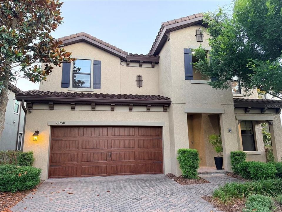 For Rent: $4,800 (5 beds, 3 baths, 3336 Square Feet)