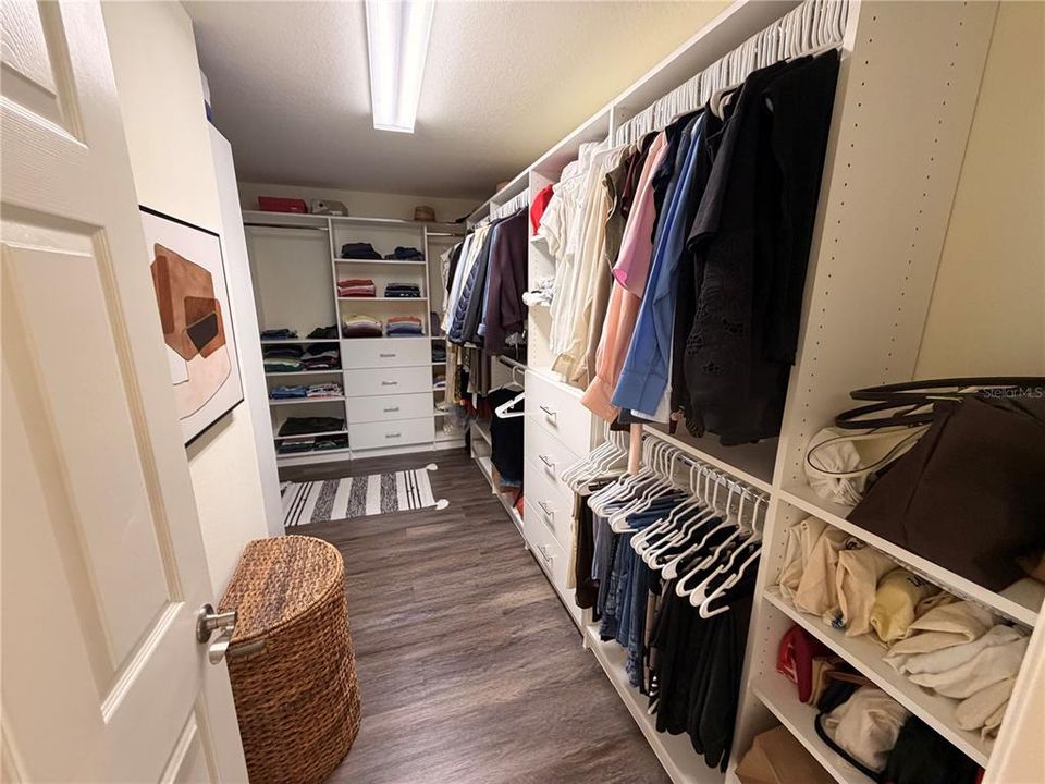 For Rent: $4,800 (5 beds, 3 baths, 3336 Square Feet)