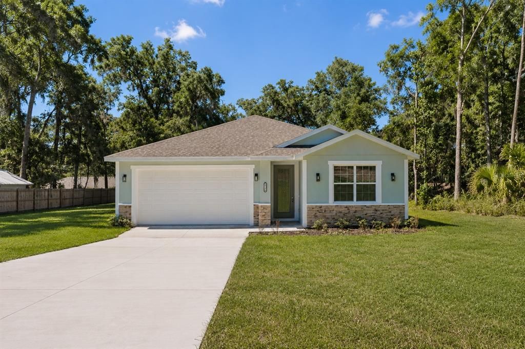For Sale: $309,900 (4 beds, 3 baths, 2069 Square Feet)