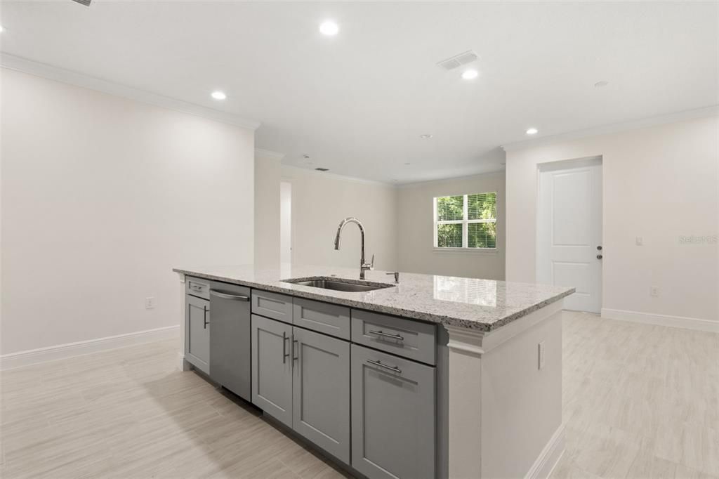 For Sale: $309,900 (4 beds, 3 baths, 2069 Square Feet)