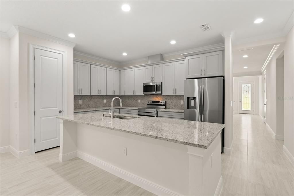 For Sale: $309,900 (4 beds, 3 baths, 2069 Square Feet)