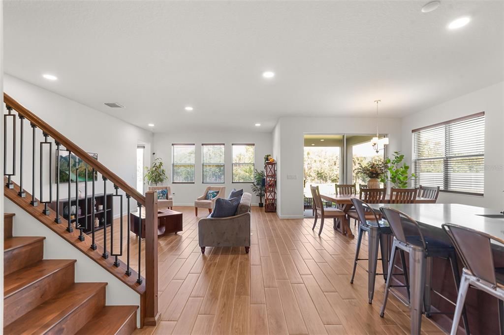 En Venta: $749,990 (5 camas, 5 baños, 3783 Pies cuadrados)