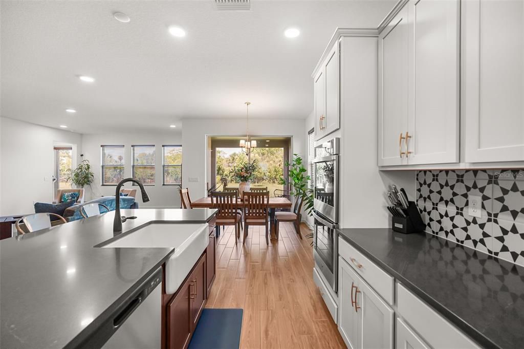 En Venta: $749,990 (5 camas, 5 baños, 3783 Pies cuadrados)