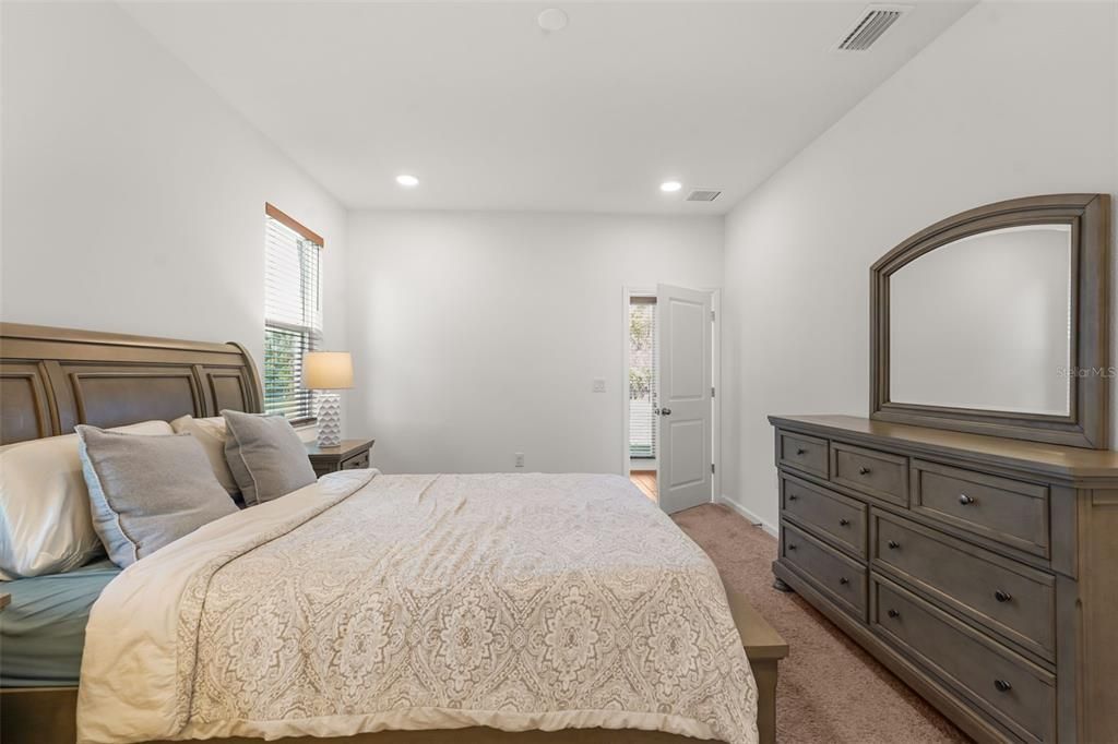 En Venta: $749,990 (5 camas, 5 baños, 3783 Pies cuadrados)