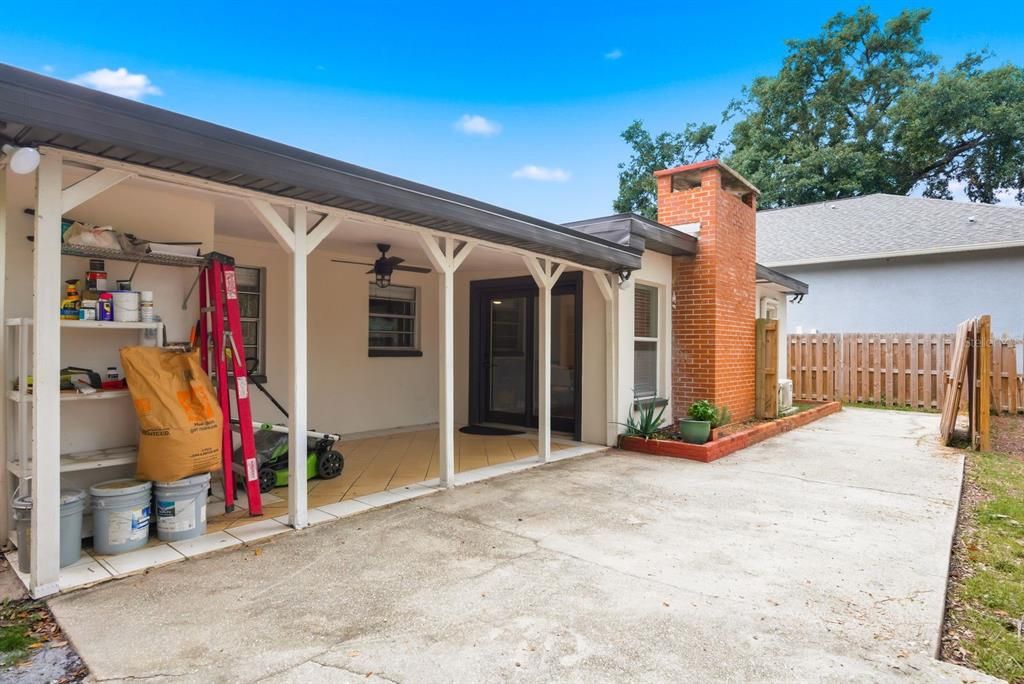 For Sale: $400,000 (4 beds, 3 baths, 1536 Square Feet)