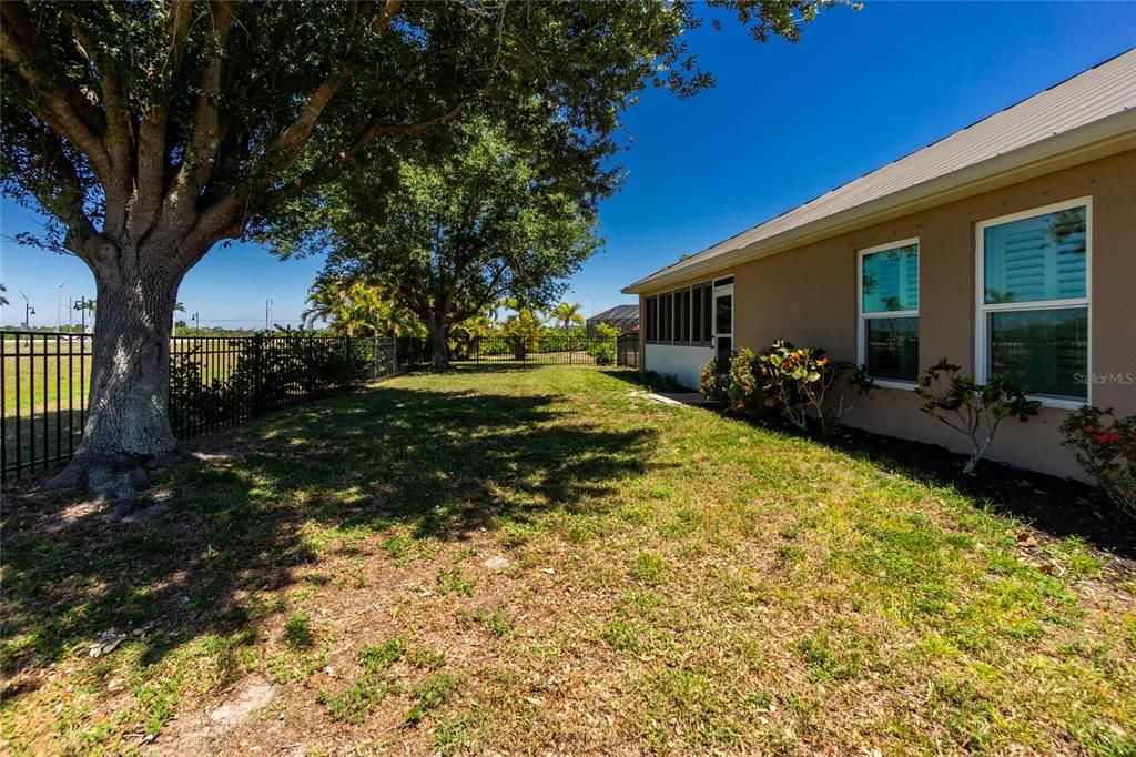 En Venta: $359,000 (4 camas, 2 baños, 2220 Pies cuadrados)