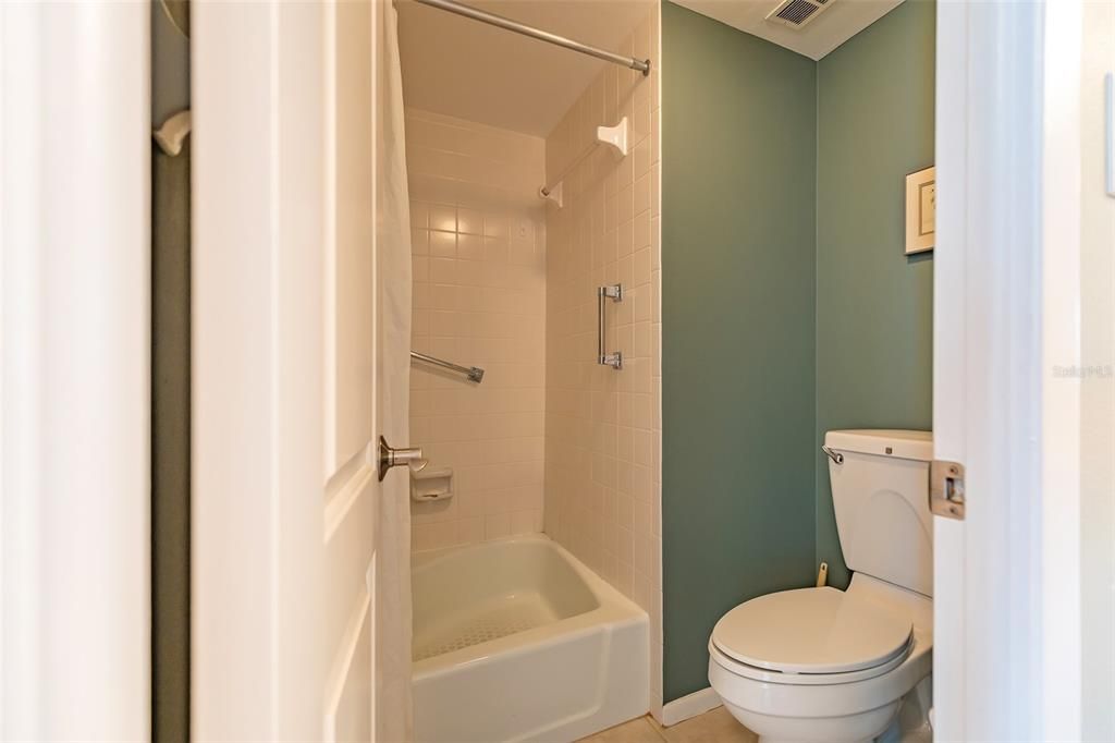 Activo con contrato: $679,000 (2 camas, 1 baños, 722 Pies cuadrados)