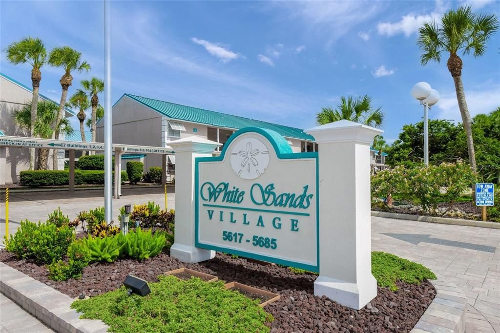 For Sale: $515,000 (2 beds, 2 baths, 1012 Square Feet)
