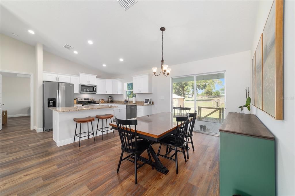 Active With Contract: $269,000 (3 beds, 2 baths, 1454 Square Feet)
