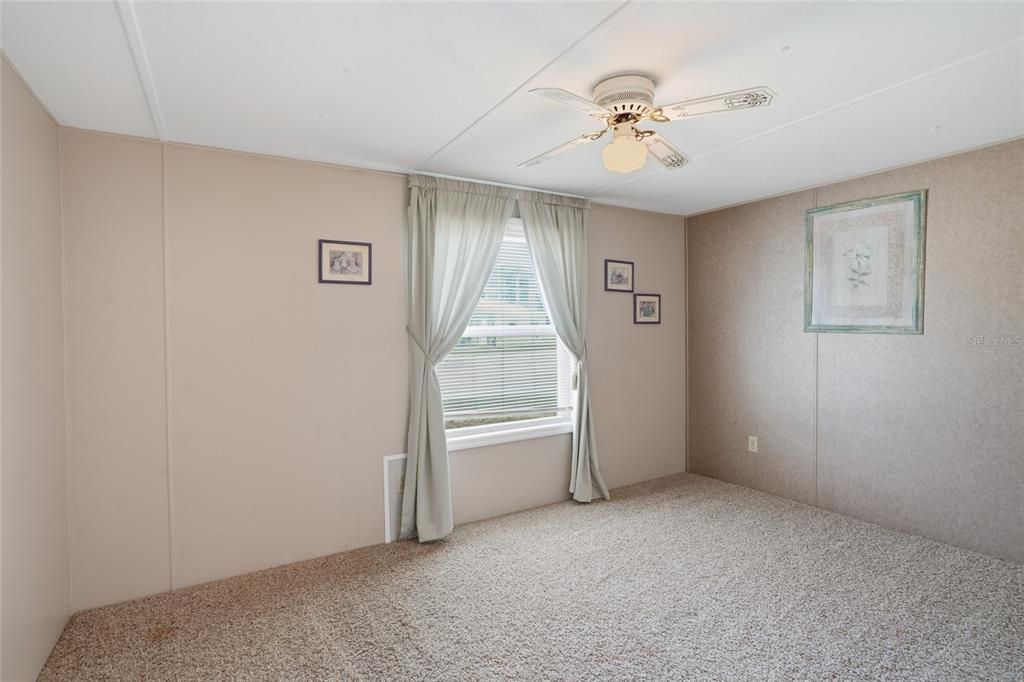 На продажу: $135,000 (3 спален, 2 ванн, 1056 Квадратных фут)