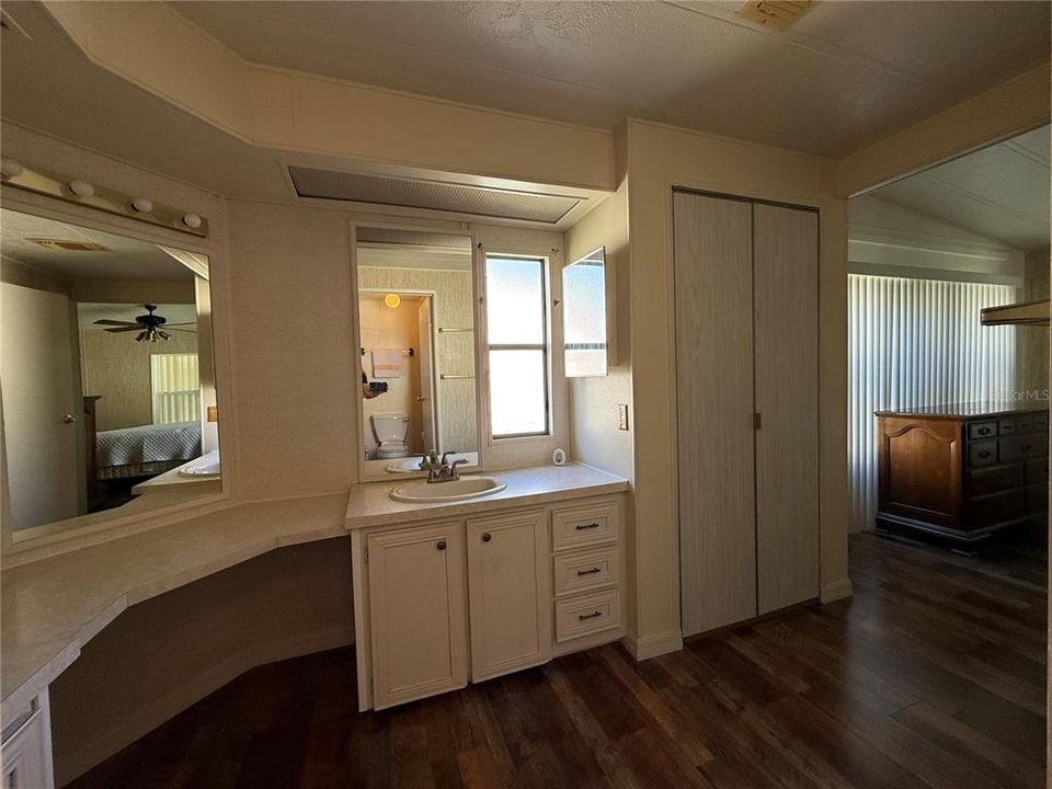 En Venta: $165,500 (2 camas, 2 baños, 1440 Pies cuadrados)
