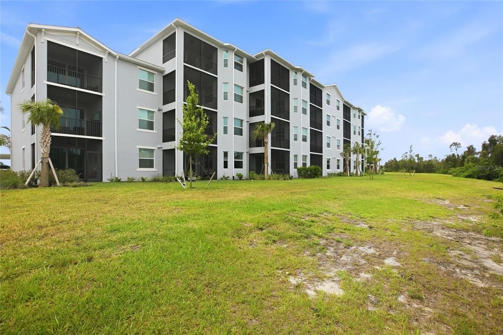 For Sale: $222,900 (2 beds, 2 baths, 1123 Square Feet)
