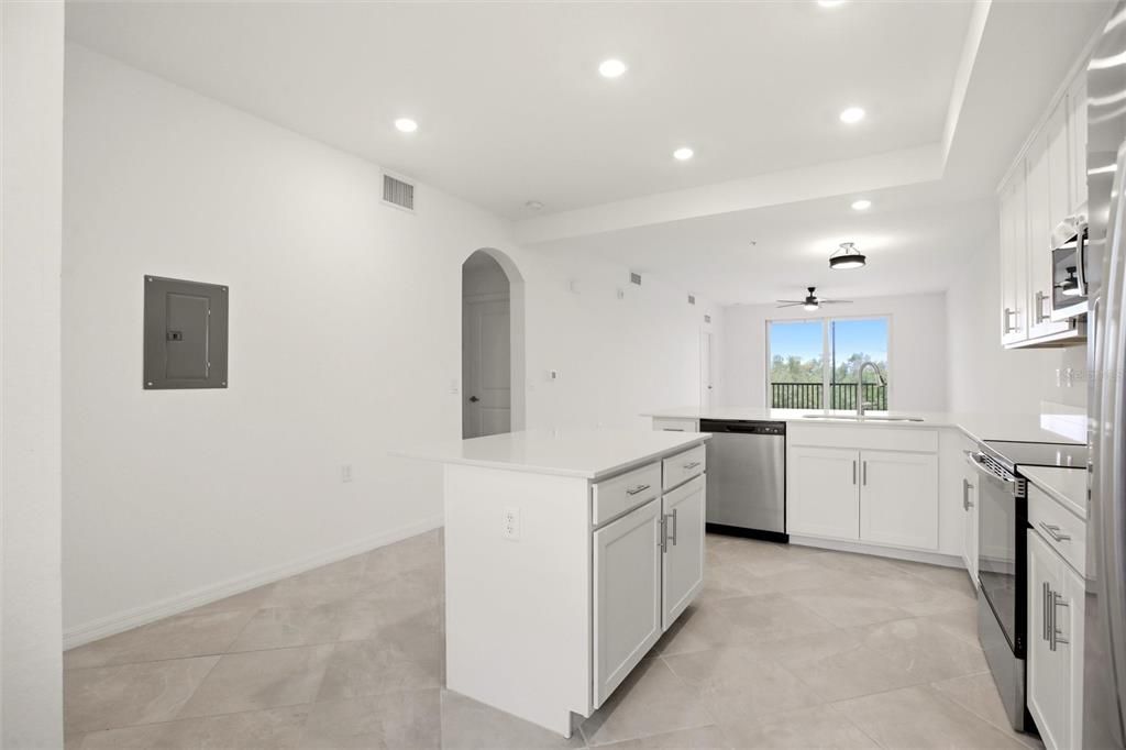 For Sale: $222,900 (2 beds, 2 baths, 1123 Square Feet)