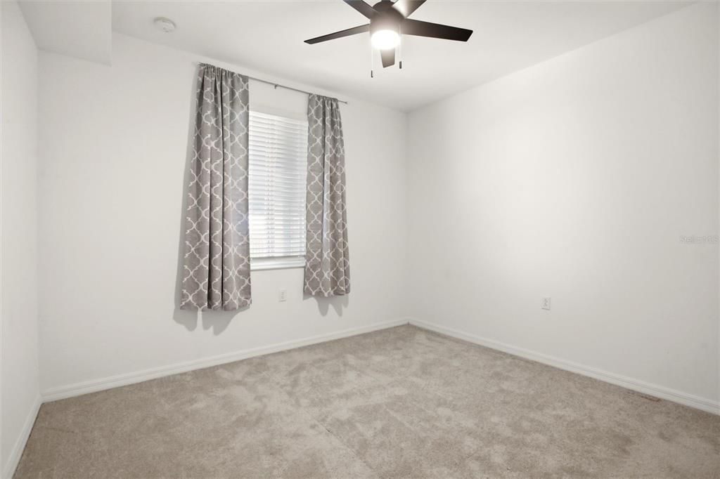 For Sale: $222,900 (2 beds, 2 baths, 1123 Square Feet)