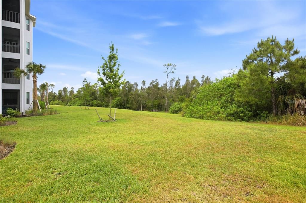 For Sale: $222,900 (2 beds, 2 baths, 1123 Square Feet)