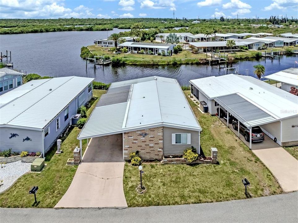 На продажу: $189,900 (2 спален, 2 ванн, 1152 Квадратных фут)