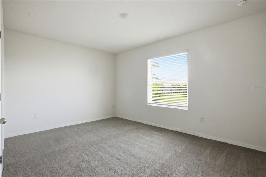 For Rent: $1,945 (3 beds, 2 baths, 1688 Square Feet)