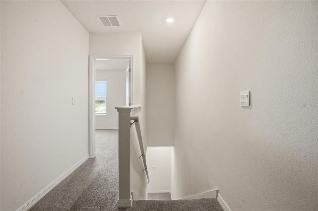 For Rent: $1,945 (3 beds, 2 baths, 1688 Square Feet)
